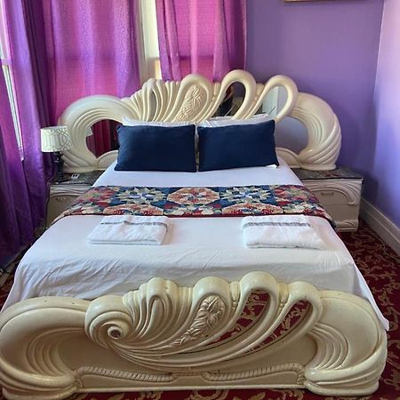 A Lavish Room In Queens New York Exterior photo