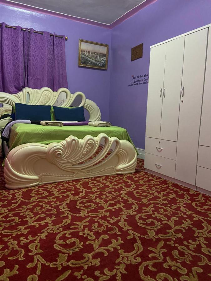 A Lavish Room In Queens New York Exterior photo