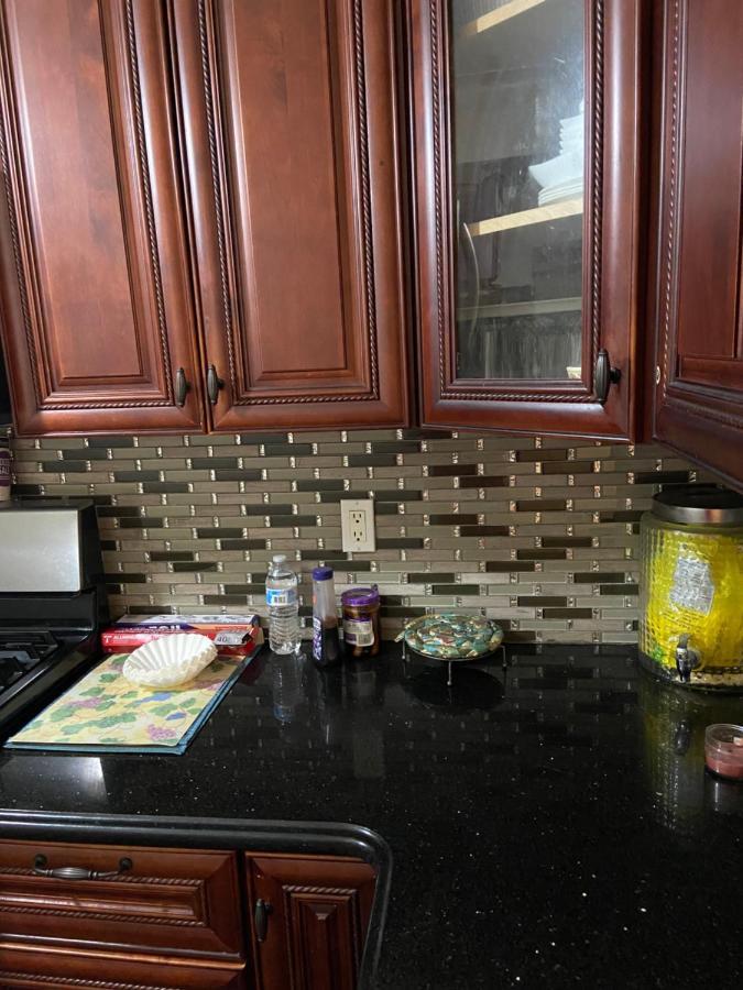 A Lavish Room In Queens New York Exterior photo